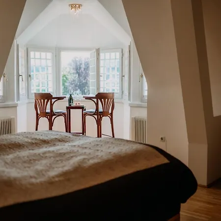 Turmapartment Mit Seeblick By Seebnb *